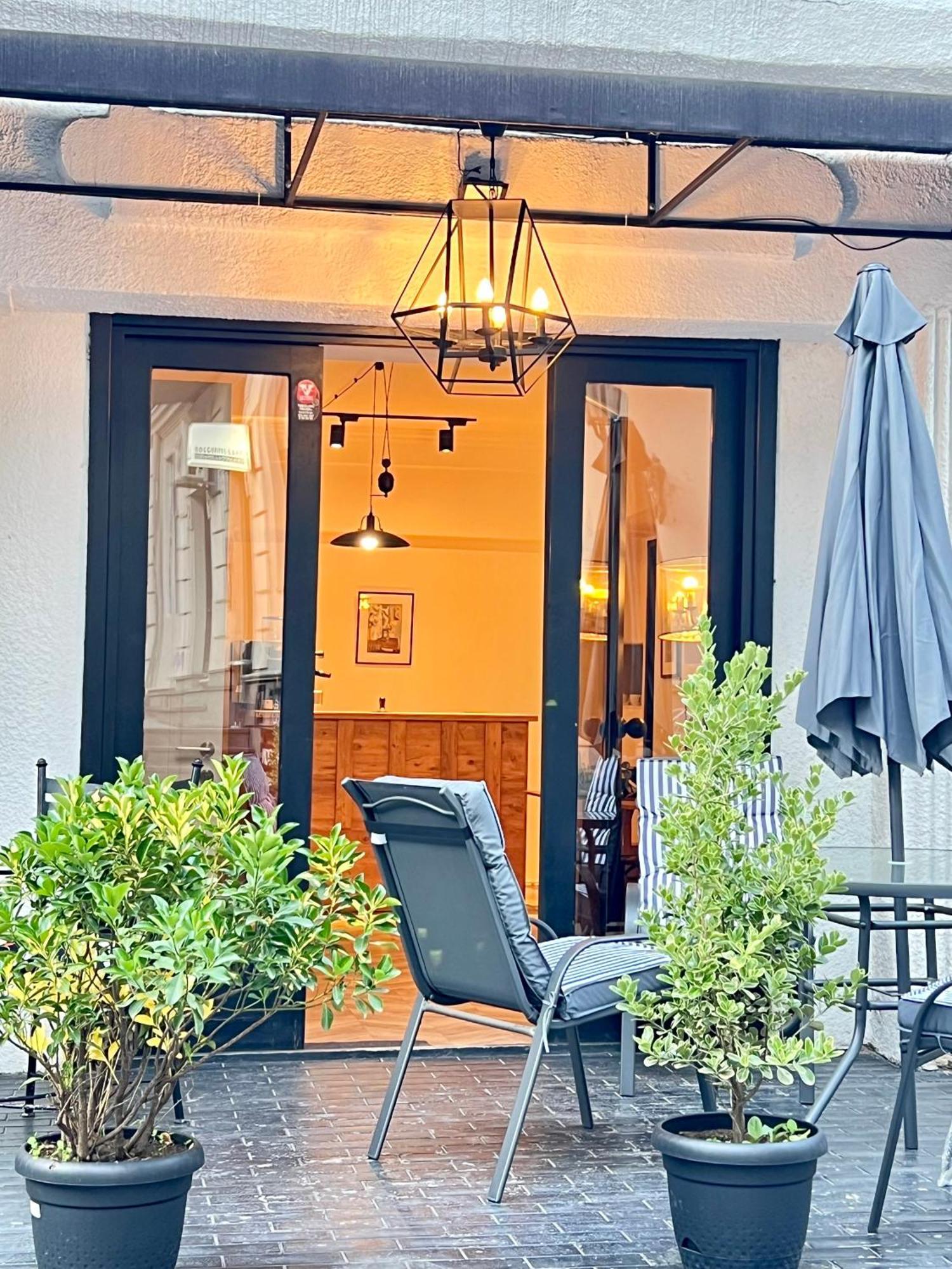 Opera Boutique Hotel 第比利斯 外观 照片